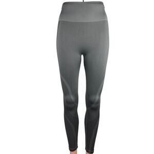 Mono B Gray High Rise Yoga Striped Athletic Mermaid Seamless Leggings Pants Sz S